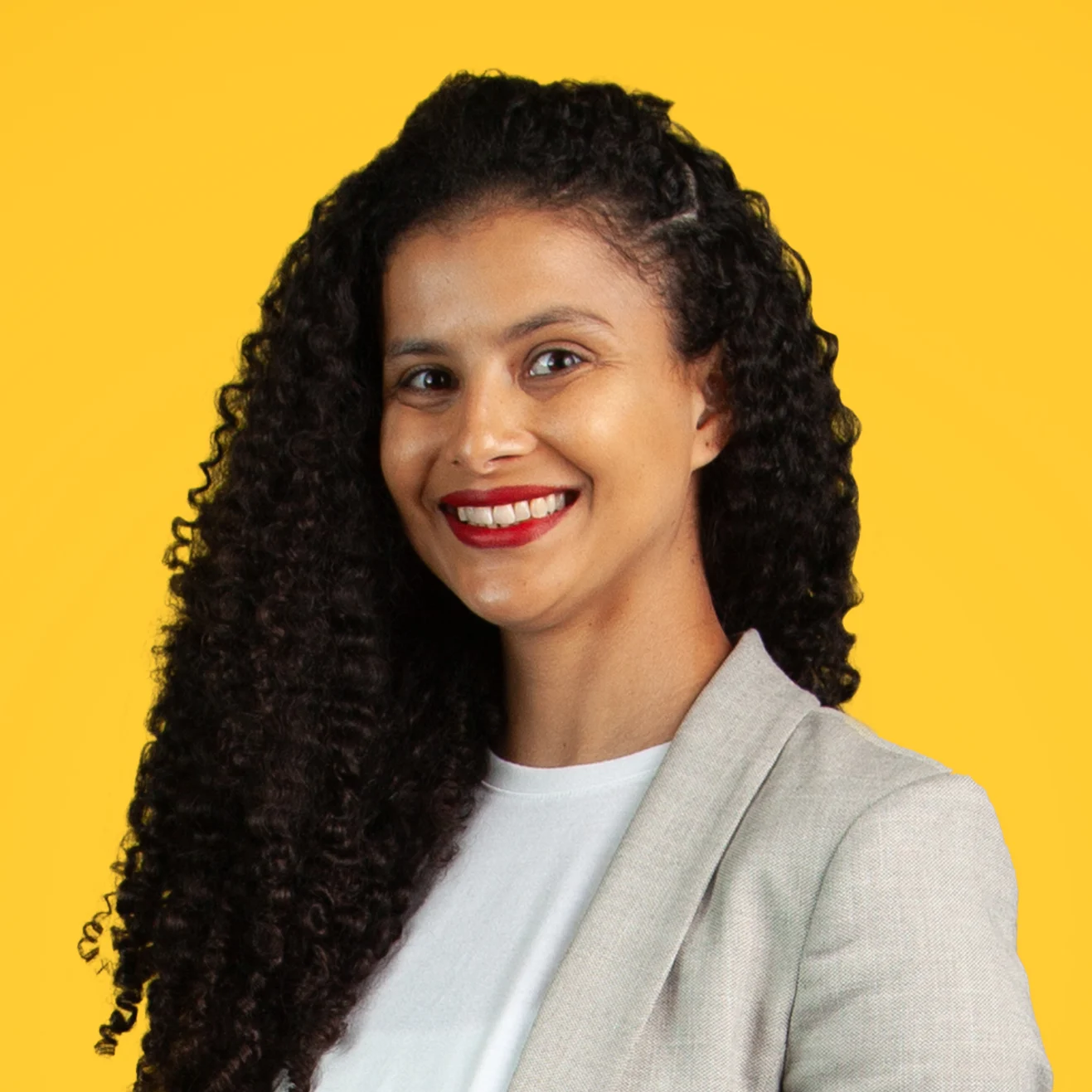 Leah Prinsloo headshot