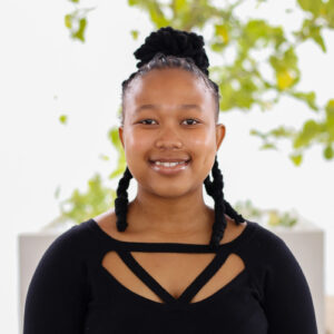 Zizipho Mbolekwa headshot